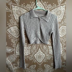 Ruve Cropped Knit Cardigan in Beige